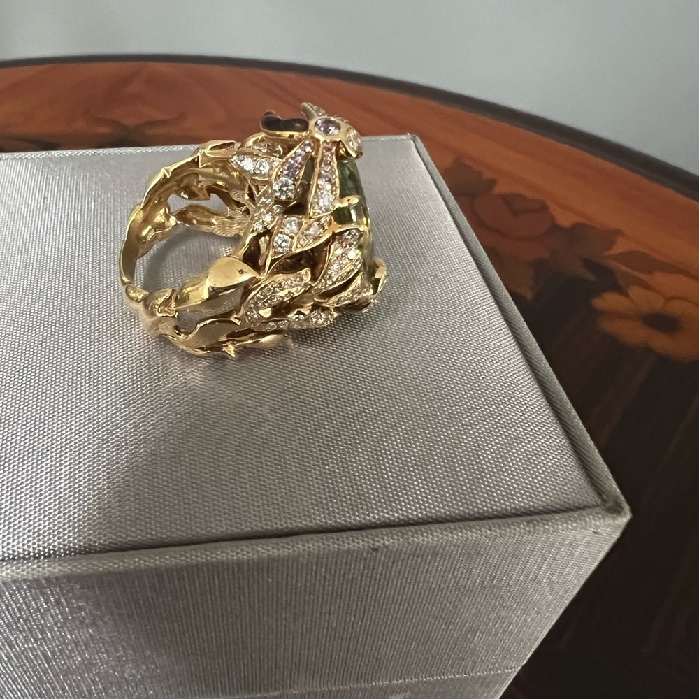 Authentic Christian Dior beautiful ring in size 5.25, in excellent condition - Picture 8 of 15